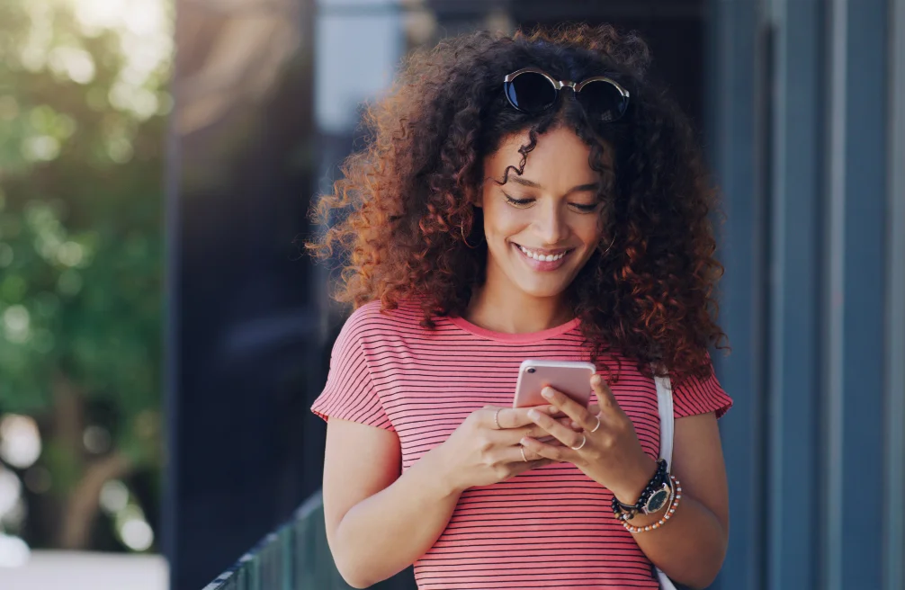 Cliente de provedor resolvendo o atendimento pelo WhatsApp